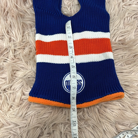 Oilers Hockey Sockey - Picture 5 of 7